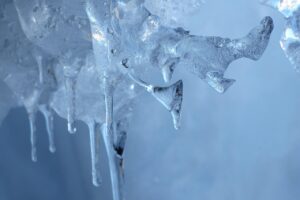 Pierwsza Pomoc w Hipotermii: Ratując Życie w Ekstremalnych Warunkach